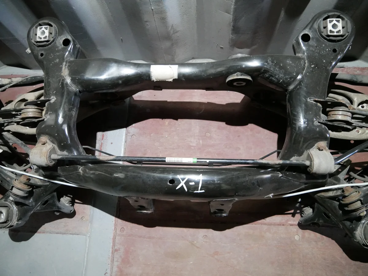 BMW E84 X1 Eixo Traseiro Usado OEM 6782158 image 3
