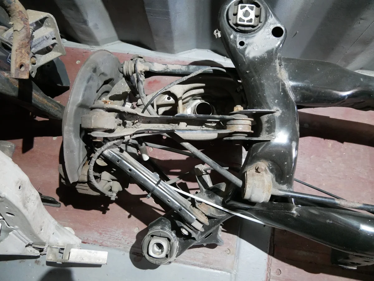 BMW E84 X1 Eixo Traseiro Usado OEM 6782158 image 4