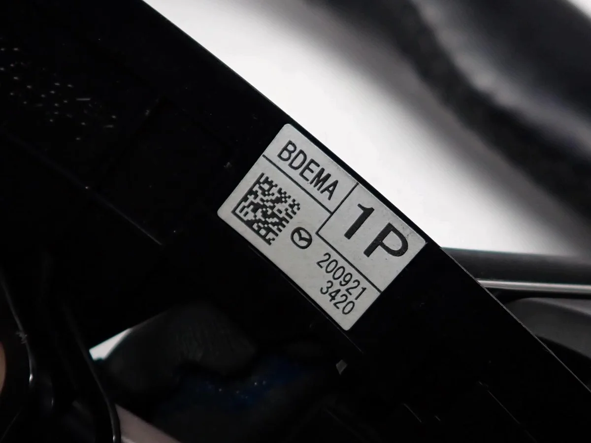 Volant multifonction cuir Mazda 3 IV BP image 6