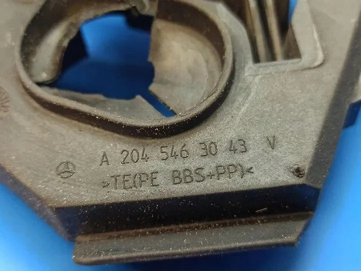 Mercedes-Benz C W204 2011 Parte compartimento motor