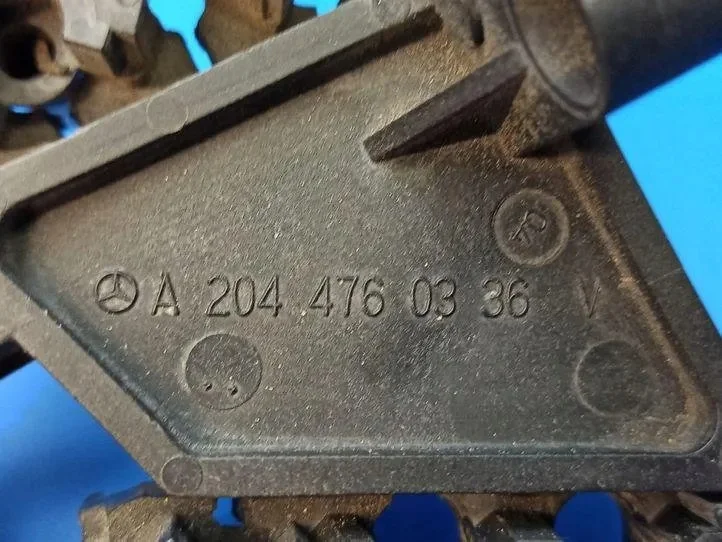 Mercedes-Benz C W204 2011 Parte compartimento motor image 6