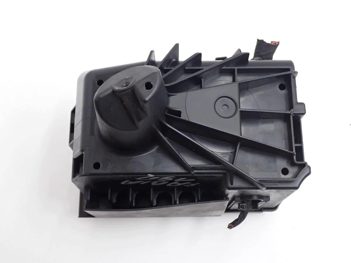 Sicherungskasten Skoda Fabia III 6V 6C0907361F image 5