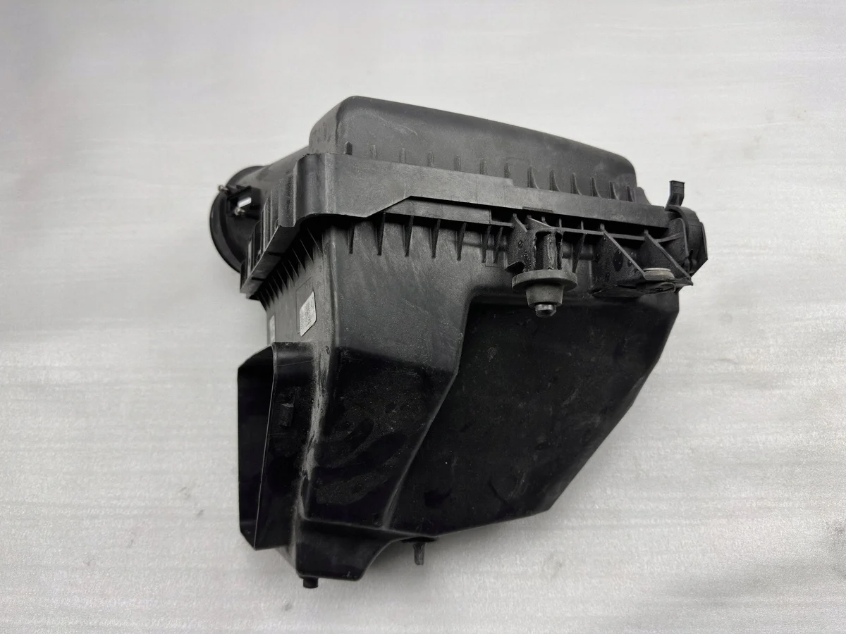Filtro de Aire Ford Mustang VI 2019 FR3C9A612AD image 3
