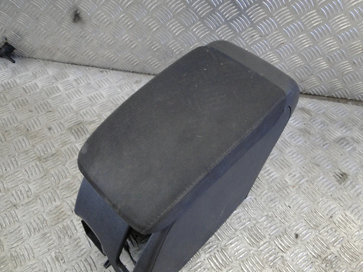 Armsteun VW Golf VI 5K 1K5864251C image 4