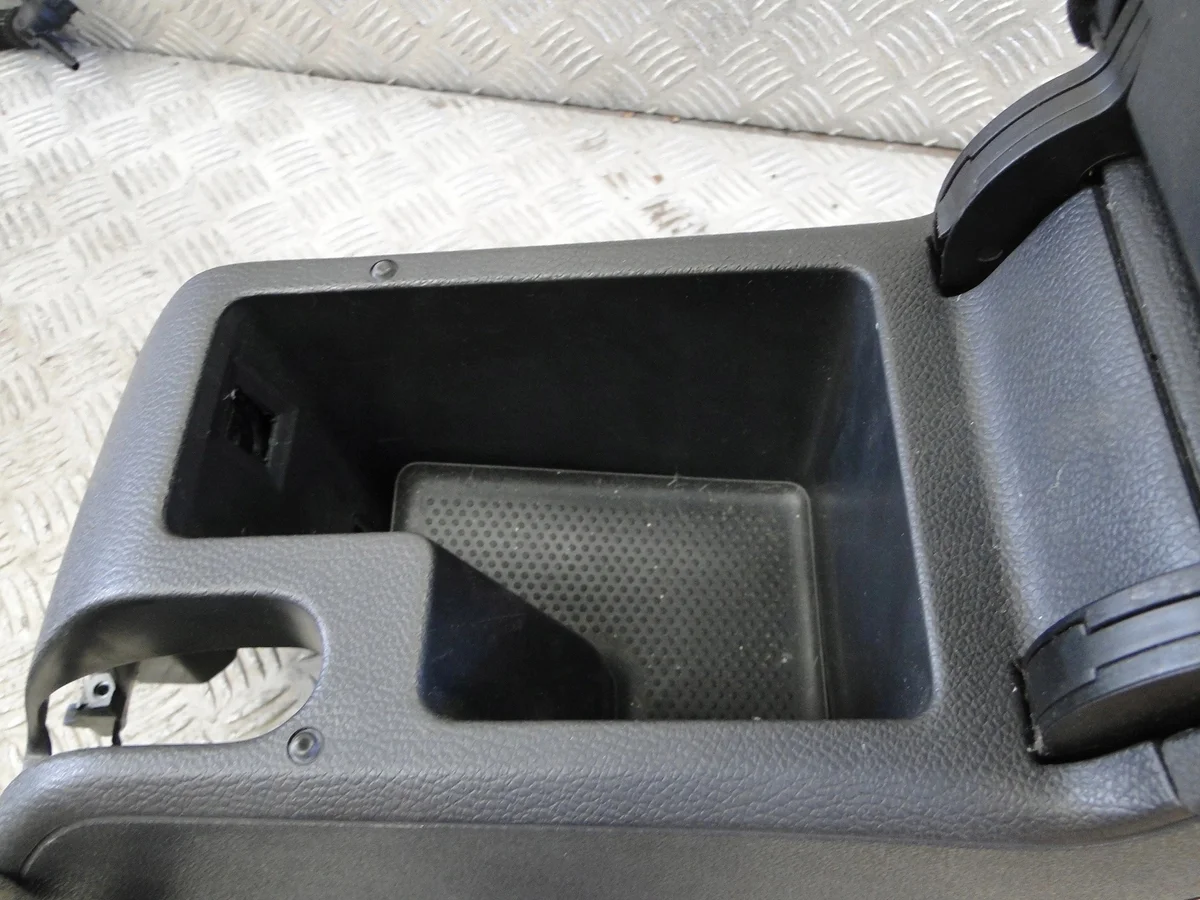 Armsteun VW Golf VI 5K 1K5864251C image 5