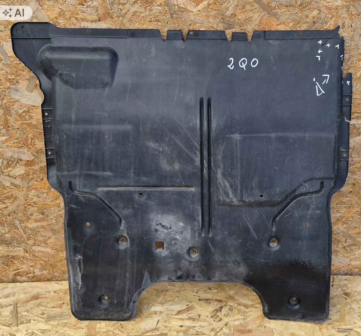 Pohjapanssari VW Skoda Seat Audi 2Q0825236G