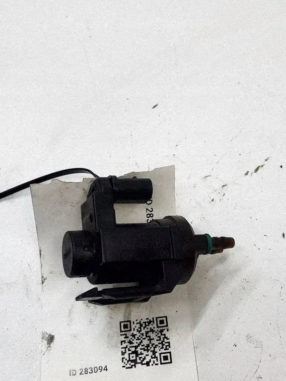 Sähkömagneettiventtiili BMW 3 F30 8570591