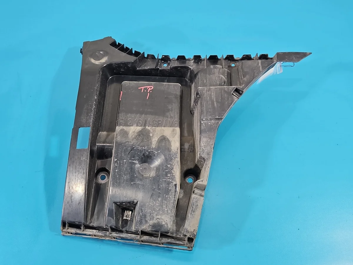 Support pare-chocs arrière droit BMW 6 F06