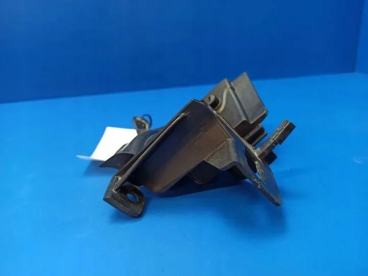BMW X3 F25 Engine Compartment Part 1771410 image 6