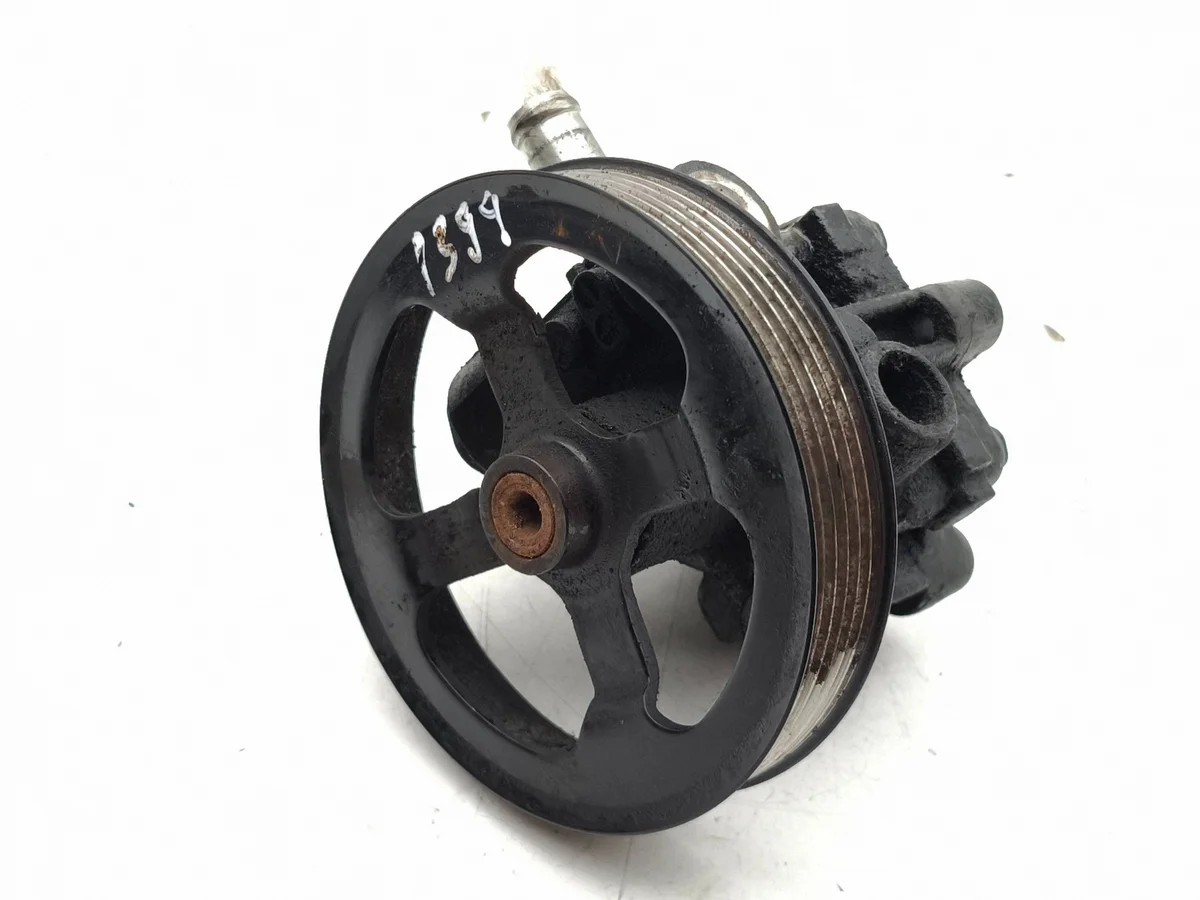 Bomba de dirección Citroen C-Crosser 2011 9X142650