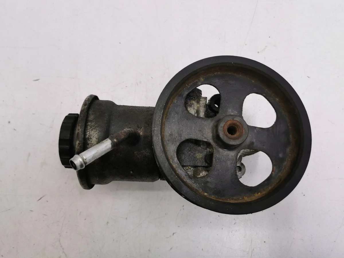 Servopump Toyota Avensis T250 2005 AMD104077