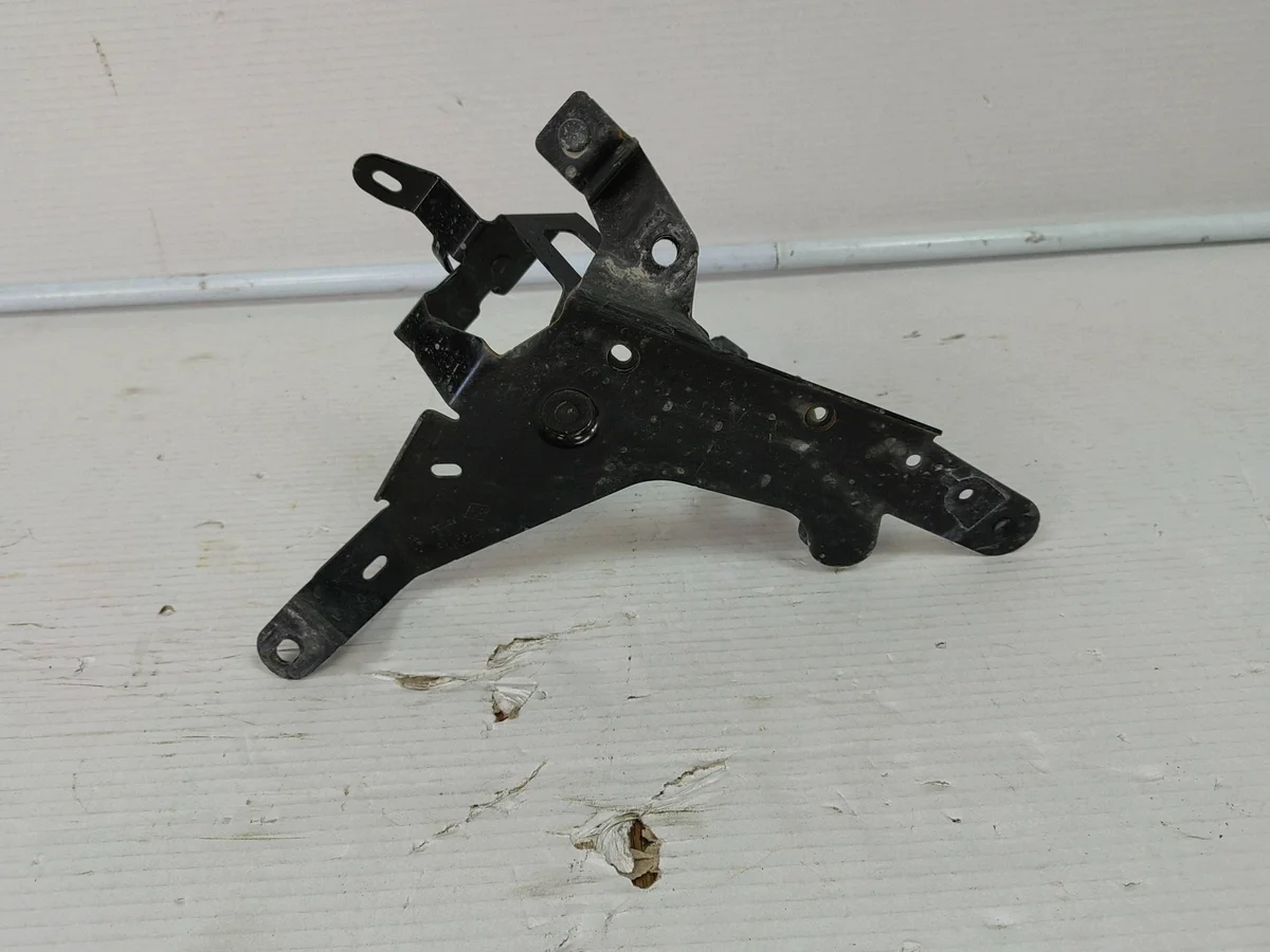 Renault Kangoo III IV E-Tech bevestiging image 4