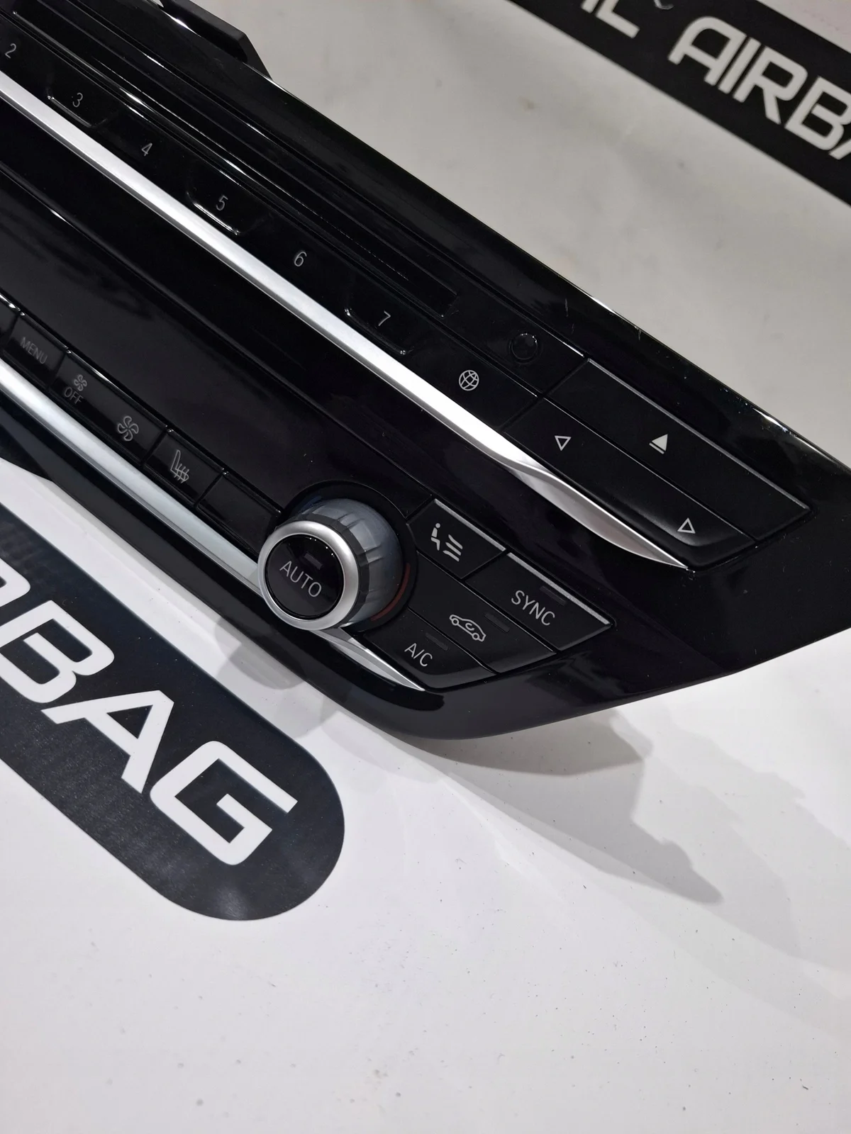BMW G30 G31 Klimatpanel Radio 6826844 image 4