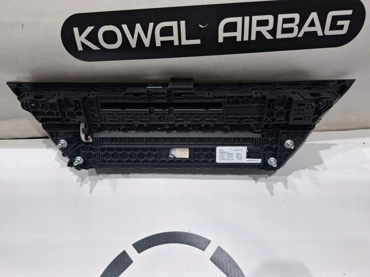 BMW G30 G31 Klimatpanel Radio 6826844 image 10