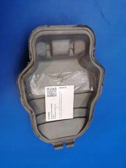 Cache phare gauche Mercedes-Benz E W123 image 5