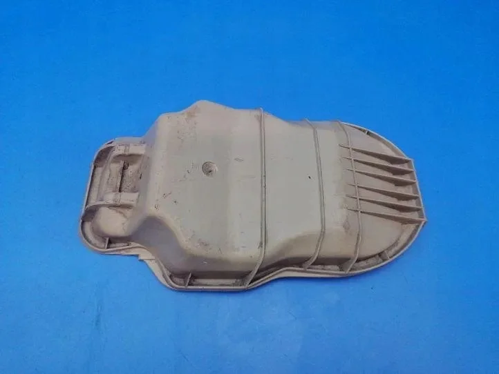 Cache phare gauche Mercedes-Benz E W123 image 8
