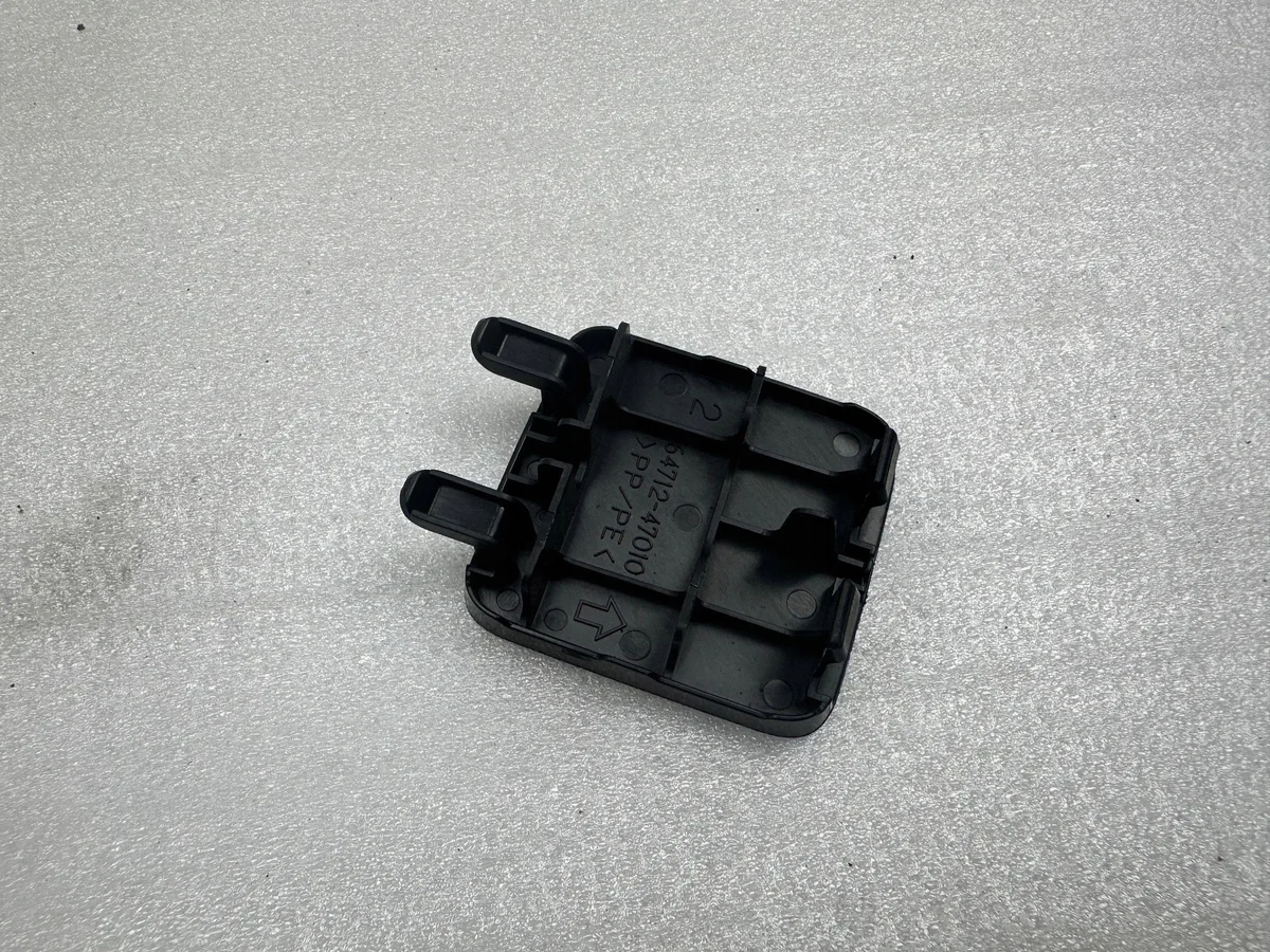 Toyota Prius+ Sisäosa 6471247010