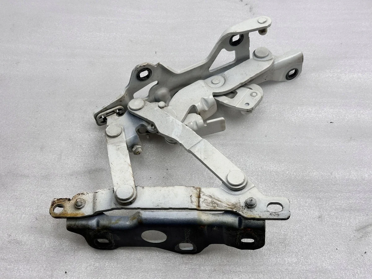 Mercedes S-Class W222 Hood Hinge Left A222880012803