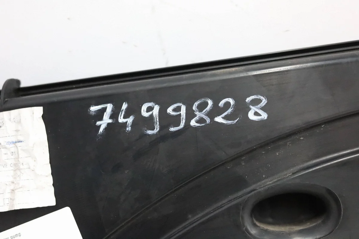 BMW X5 G05 X6 G06 X7 G07 XM G09 Wischwasserbehälter image 3