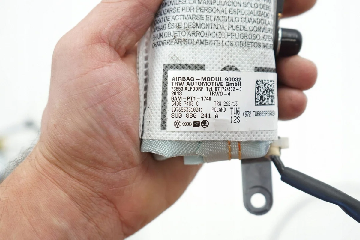 Audi Q3 8U Airbag Sitz links vorne 8U0880241A