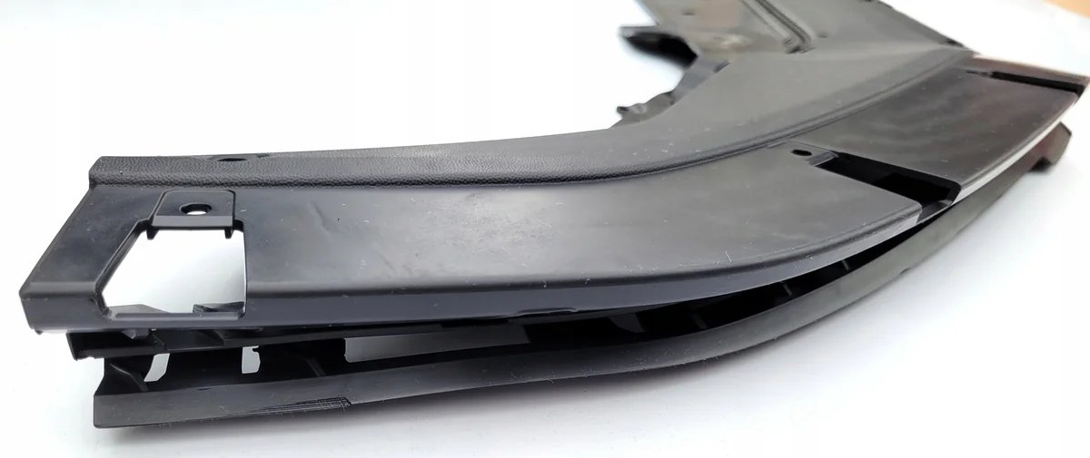 Protezione sottomotore VW Golf 5G0805915AC image 8