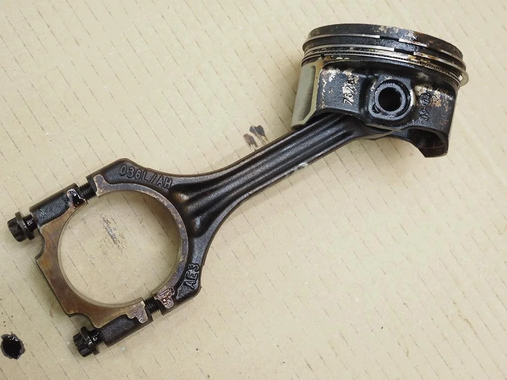 Pistón Biela Seat Ibiza 6J 1.6 BTS Usado
