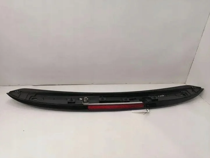 Spoiler de coffre Mercedes Classe E 211 Kombi image 10