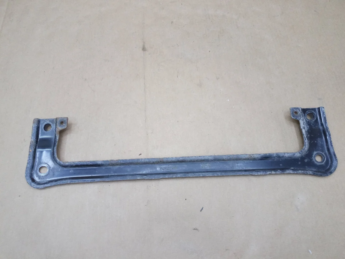 Citroen C4 II Picasso Viga Inferior 748401A01