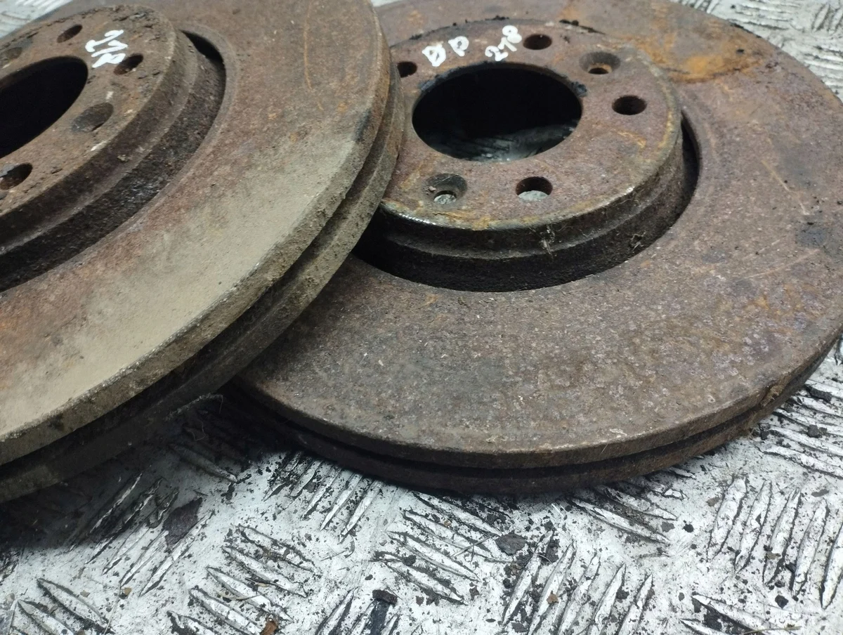 Disques de frein avant Citroen C5 2009