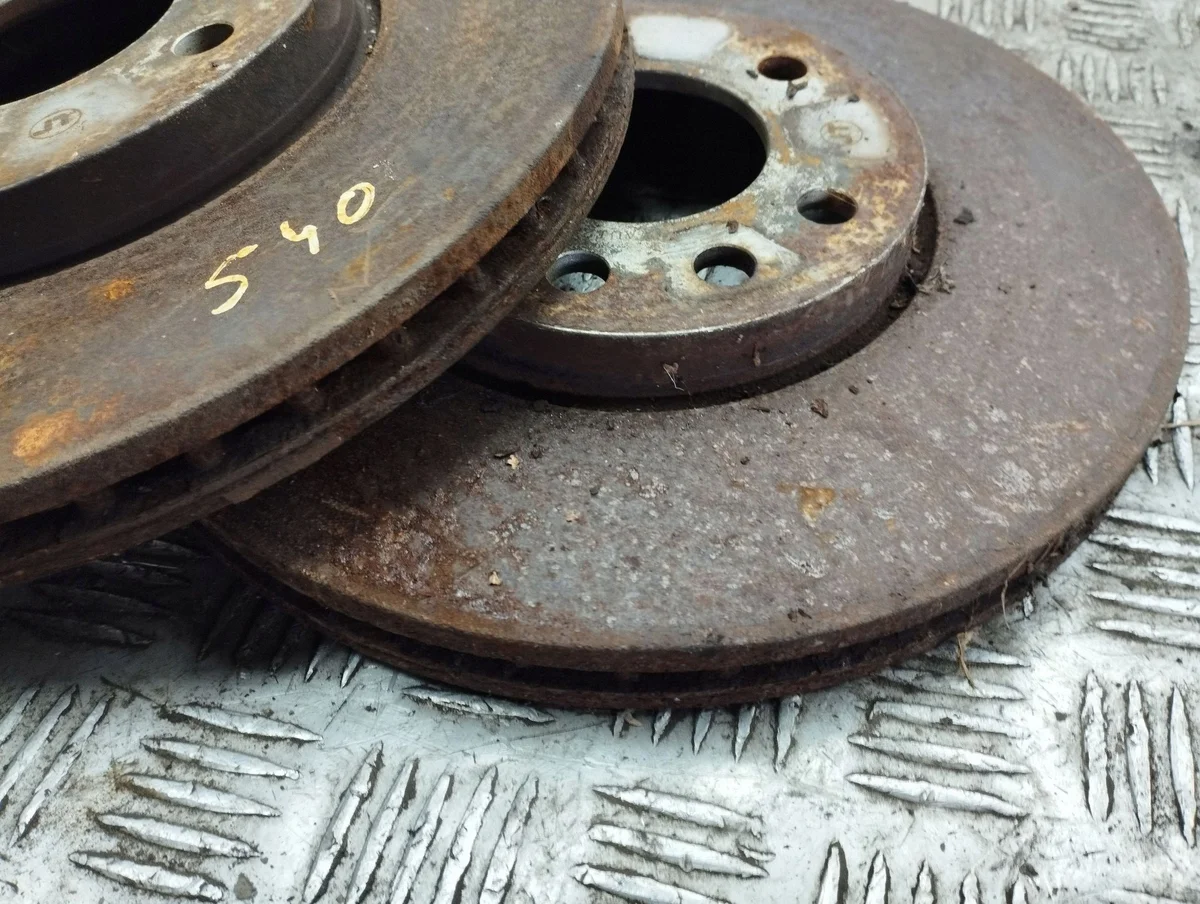 Disque de frein avant Saab 9-3 Ver2 2007