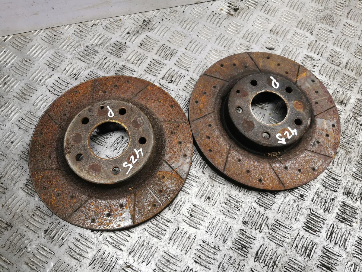 Used Mazda 3 Front Brake Disc Set AMD101727