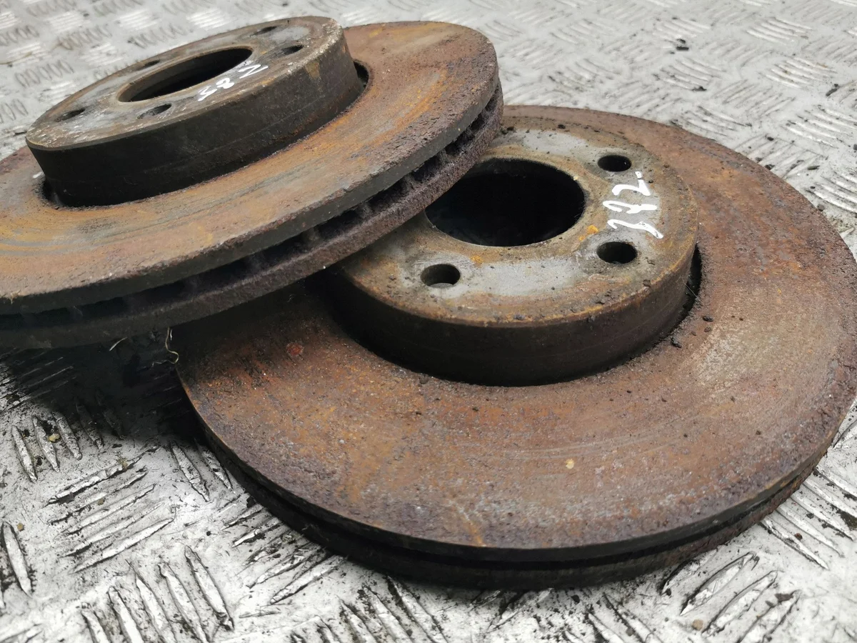 Disques de frein avant Ford Focus 2005