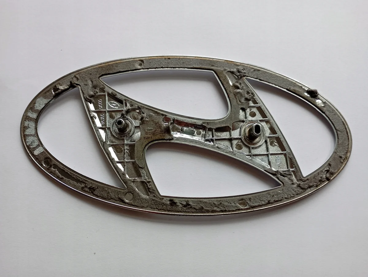 Emblema Griglia HYUNDAI IONIQ V 5 OEM 86305-GI000