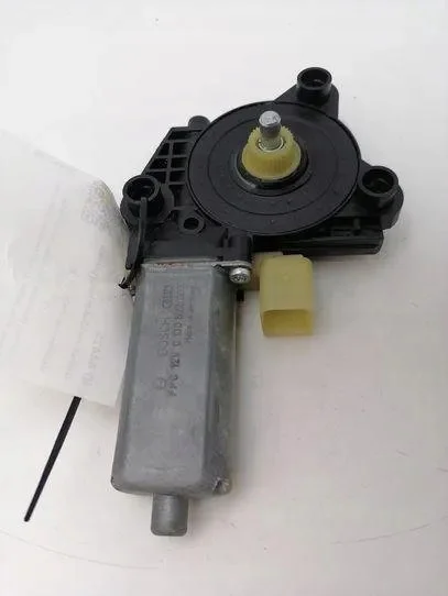 Motor elevalunas Mercedes-Benz C W203 A2038203042 image 4