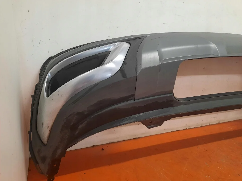 Audi Q7 II Spoiler Traseiro Usado image 7