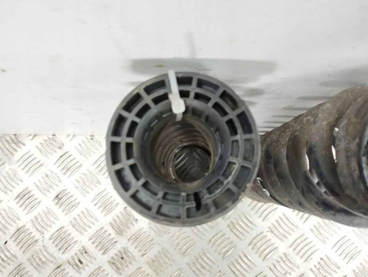 Mercedes E W213 2017 Rear Spring AMD90654 image 4