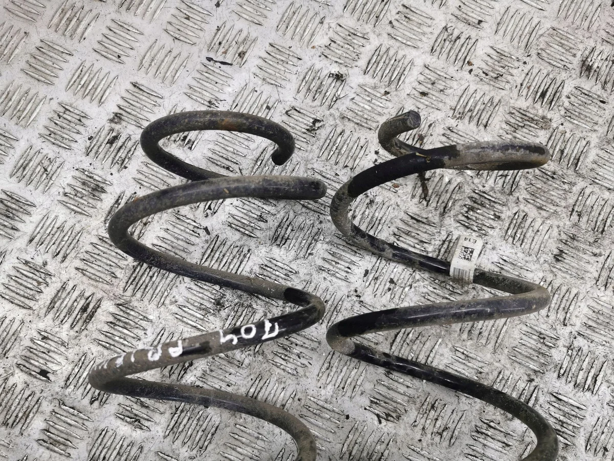 Ford Focus 2019 Front Spring Used AMD97183 image 4