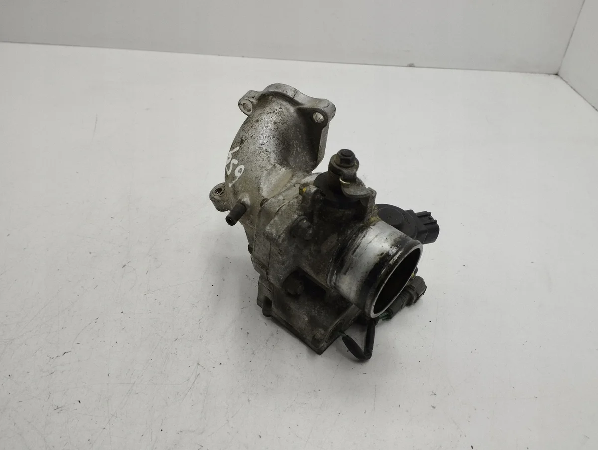 Toyota Avensis T250 2004 Gasssspjäll AMD106653