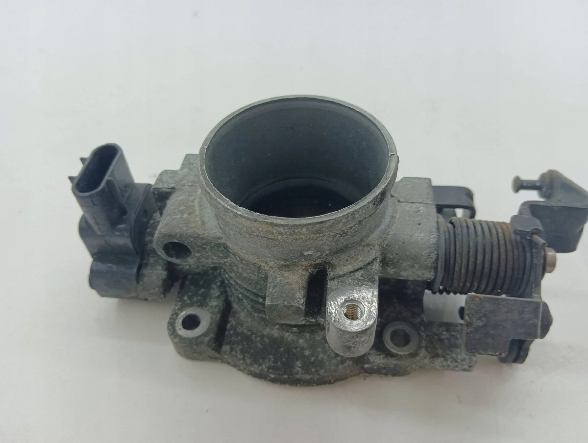 Ford Mondeo MK II 1998 Gasssspjällsventil BA8F08B