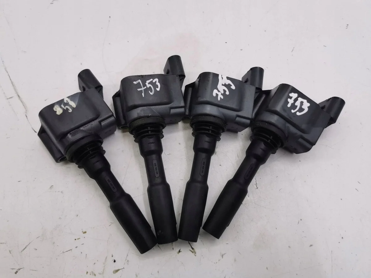 Bobine d'allumage VW Golf 05E905110A