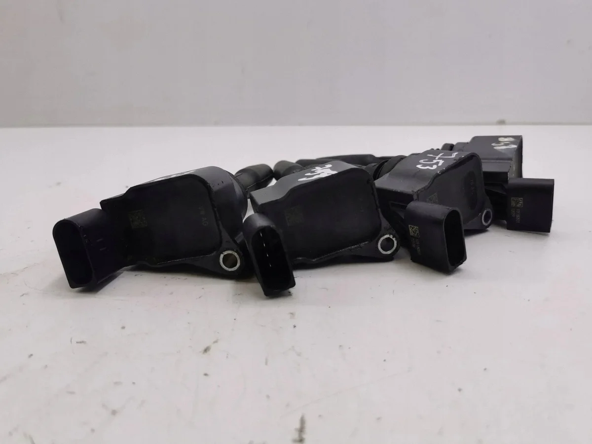 VW Golf CD1 Ignition Coil 05E905110A Used image 3