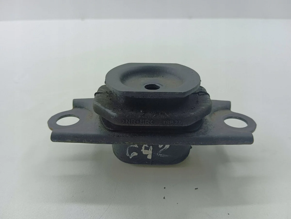 Nissan Juke II F16 2020 Halterung Getriebe AMD91917