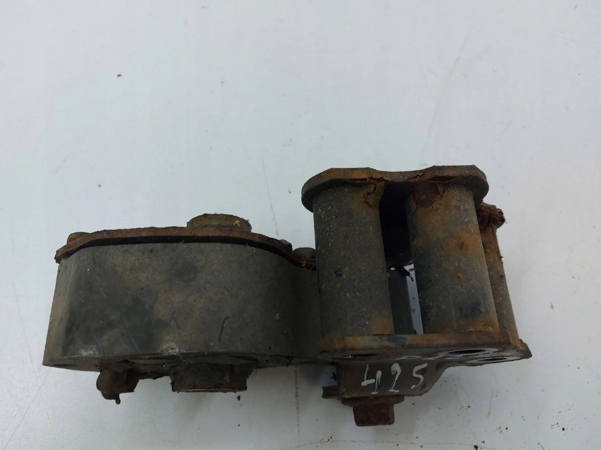 Mazda 3 II 2014 Support boîte de vitesses image 5