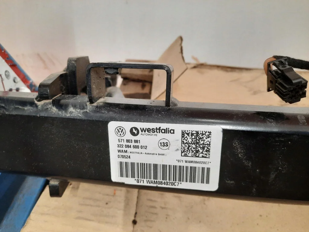 VW Tiguan III Elektryczny Hak Holowniczy image 6