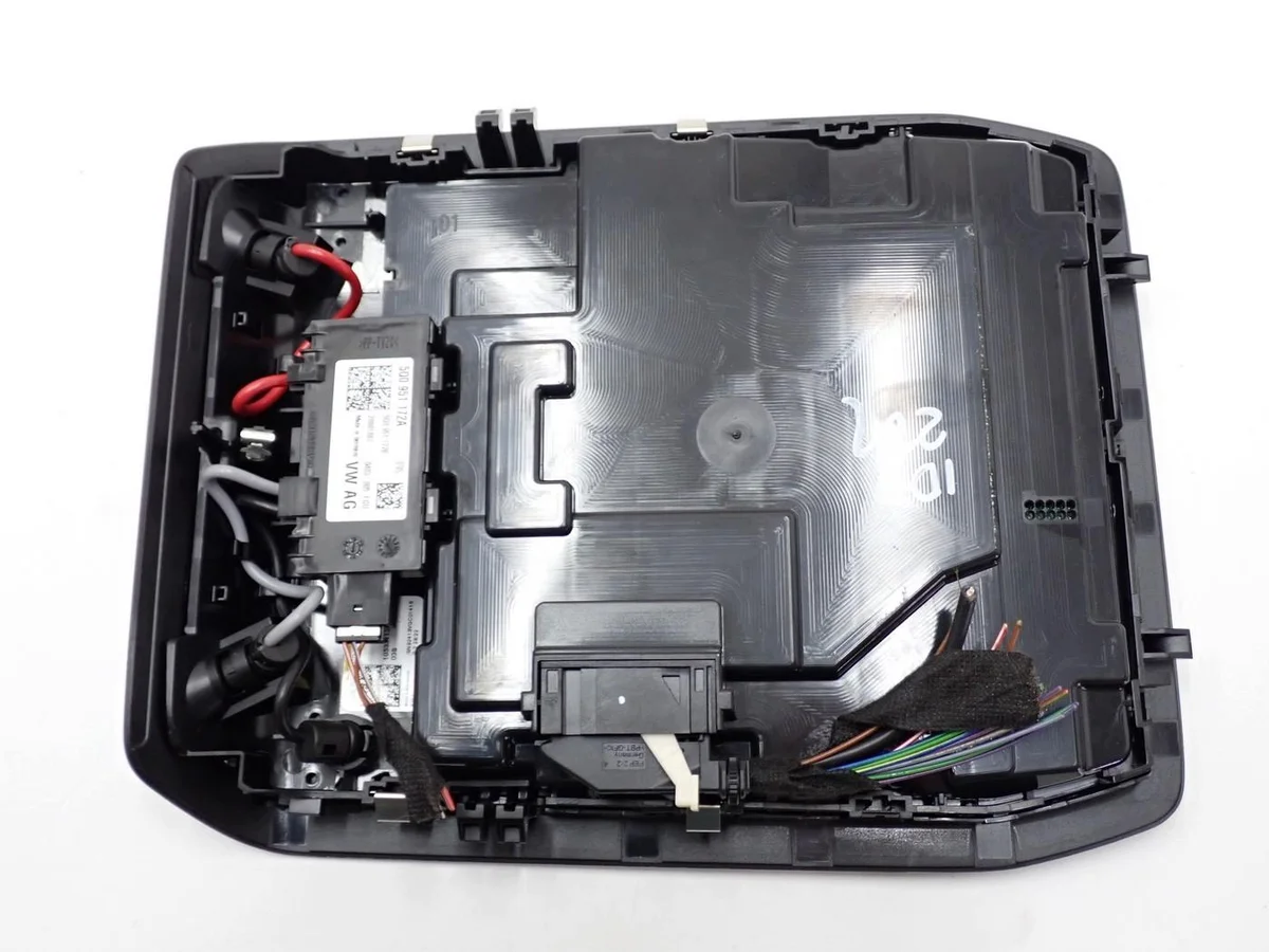 Luz Interior VW ID.5 5Q0951172A Usado image 3