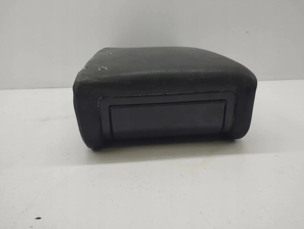 Toyota Avensis T250 Bakre armstöd AMD110279 image 7