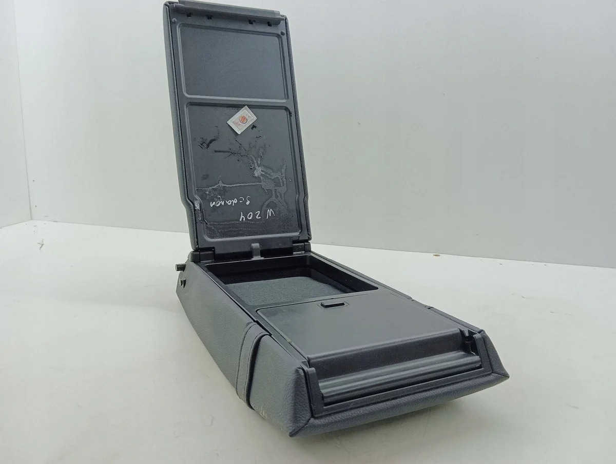 Reposabrazos Trasero Mercedes C W204 2008 image 3