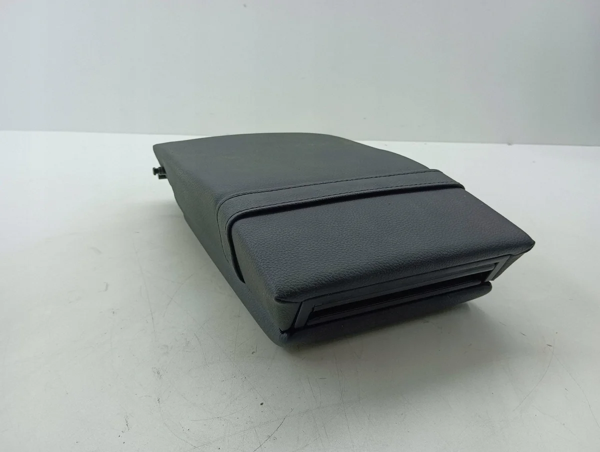 Reposabrazos Trasero Mercedes C W204 2008 image 6