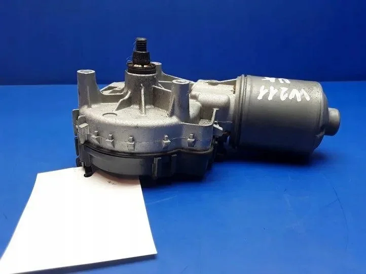 Wischer-Motor MERCEDES CLS (C219) 0390241802