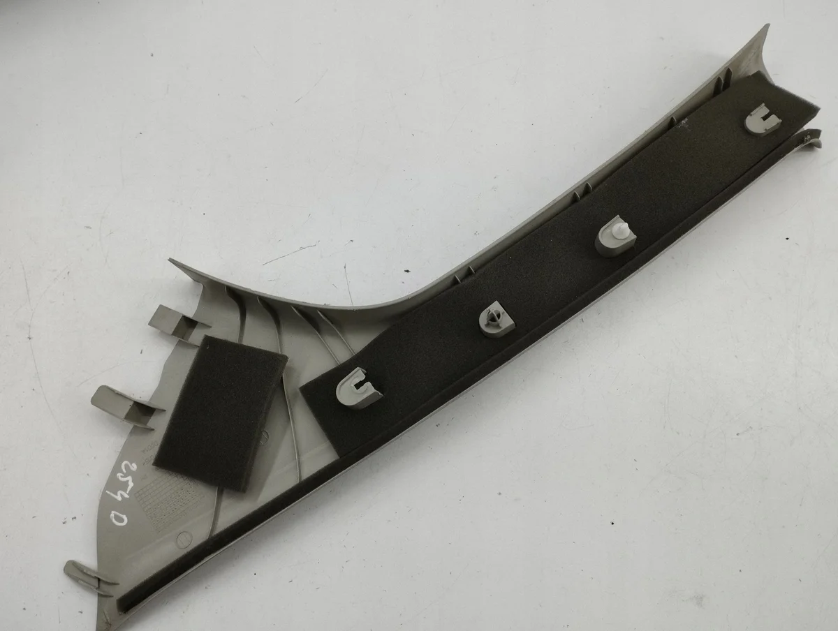 Ford Kuga 2012 Front Windshield Pillar Trim